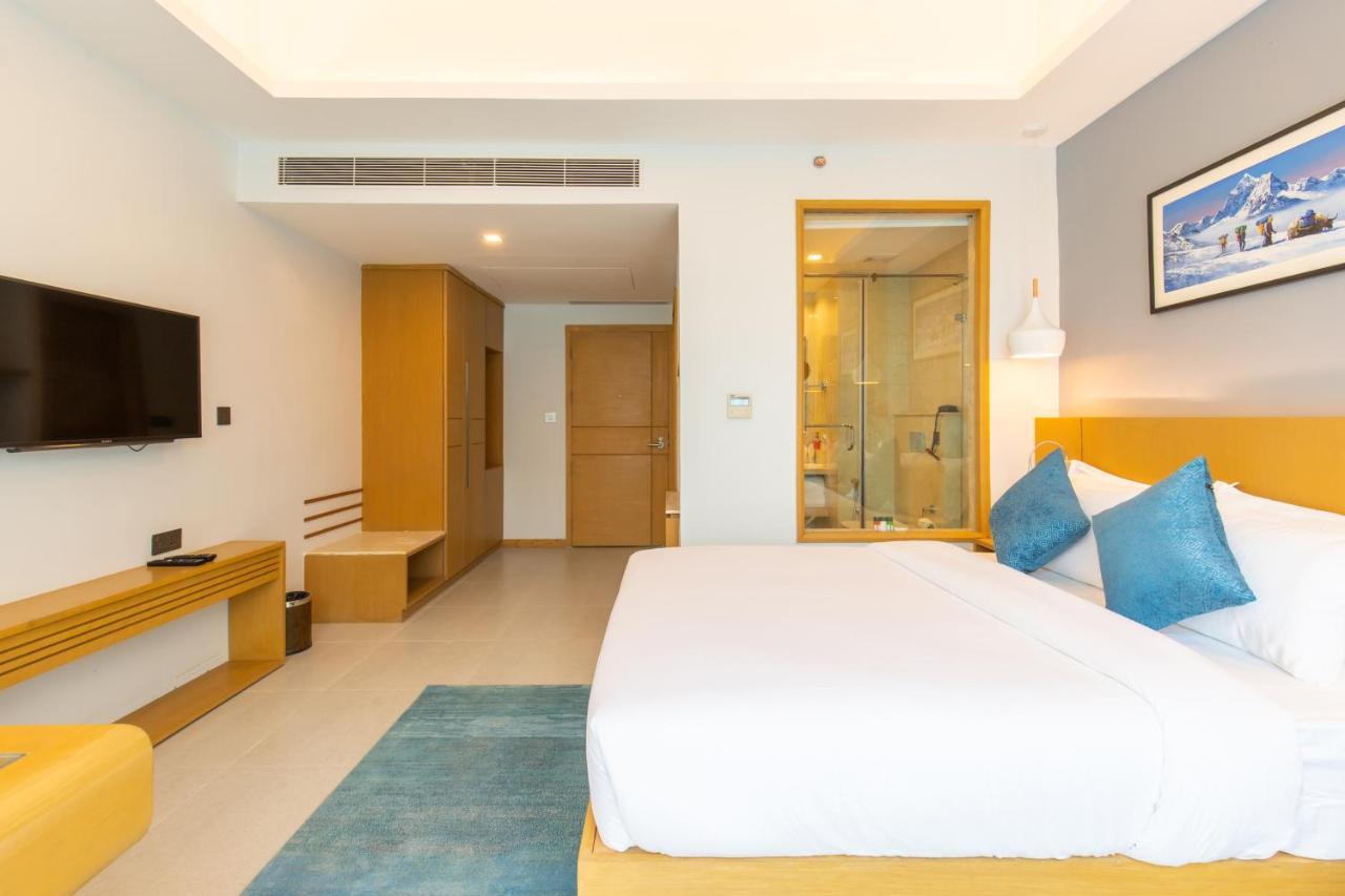 Hotel Siraichuli 치트완 외부 사진
