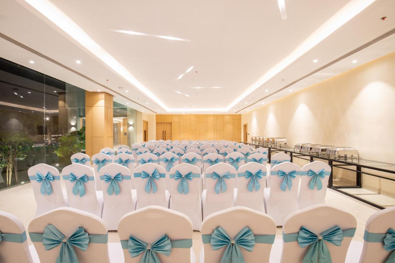 Hotel Siraichuli 치트완 외부 사진