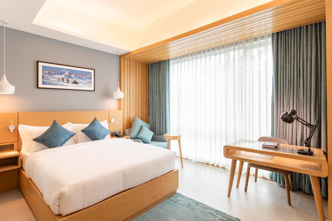 Hotel Siraichuli 치트완 외부 사진