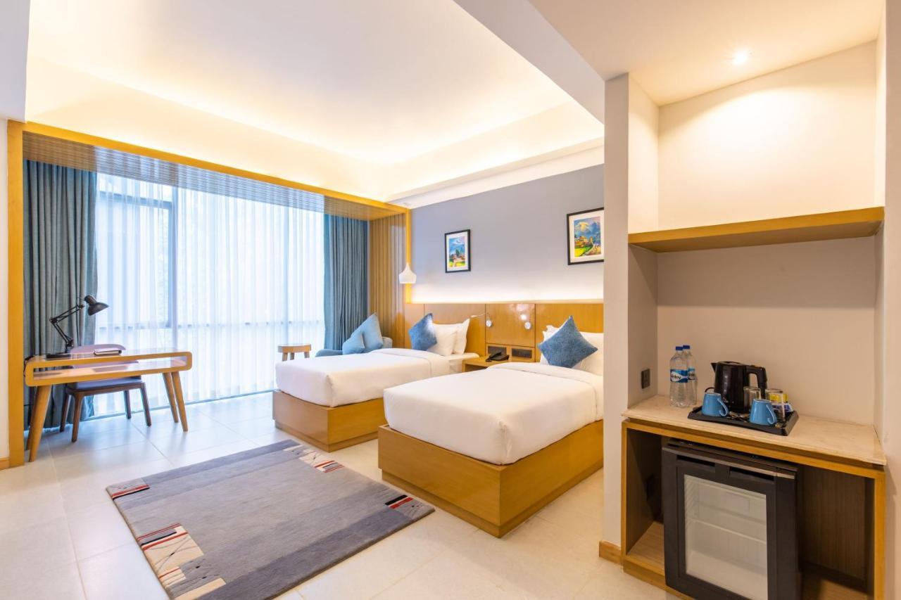 Hotel Siraichuli 치트완 외부 사진