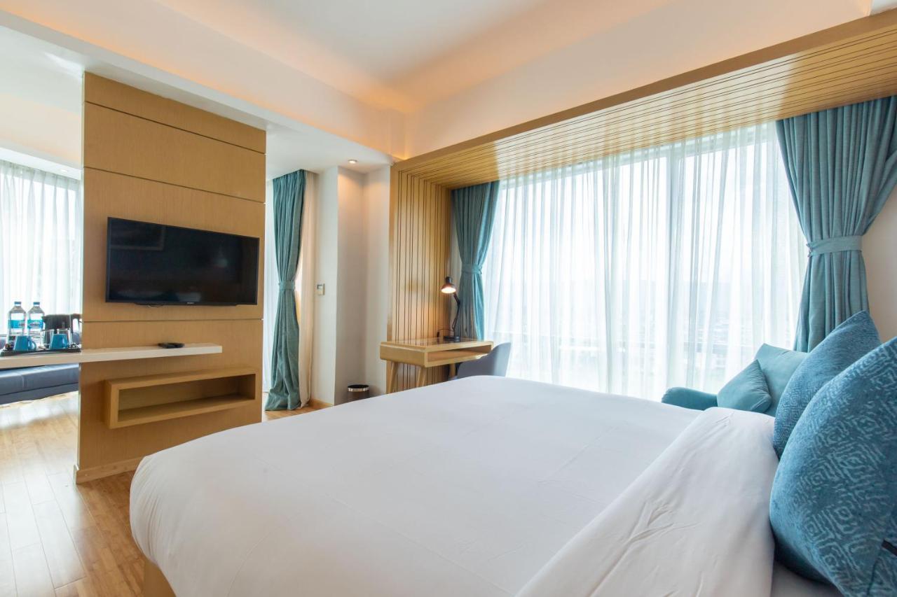 Hotel Siraichuli 치트완 외부 사진