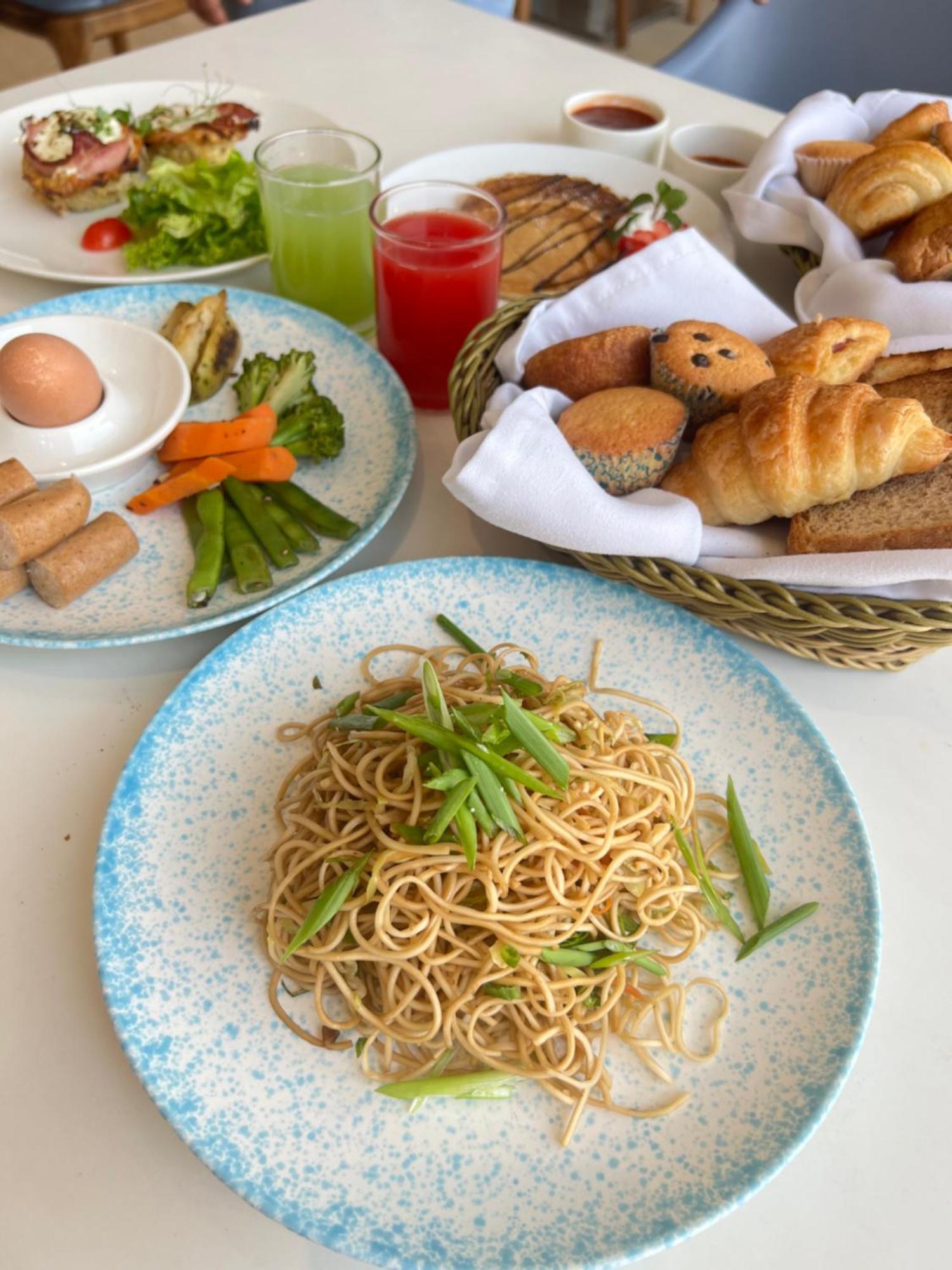 Hotel Siraichuli 치트완 외부 사진