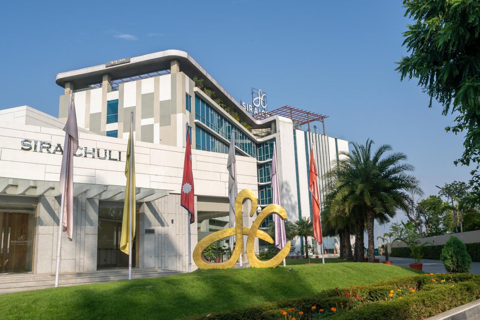 Hotel Siraichuli 치트완 외부 사진